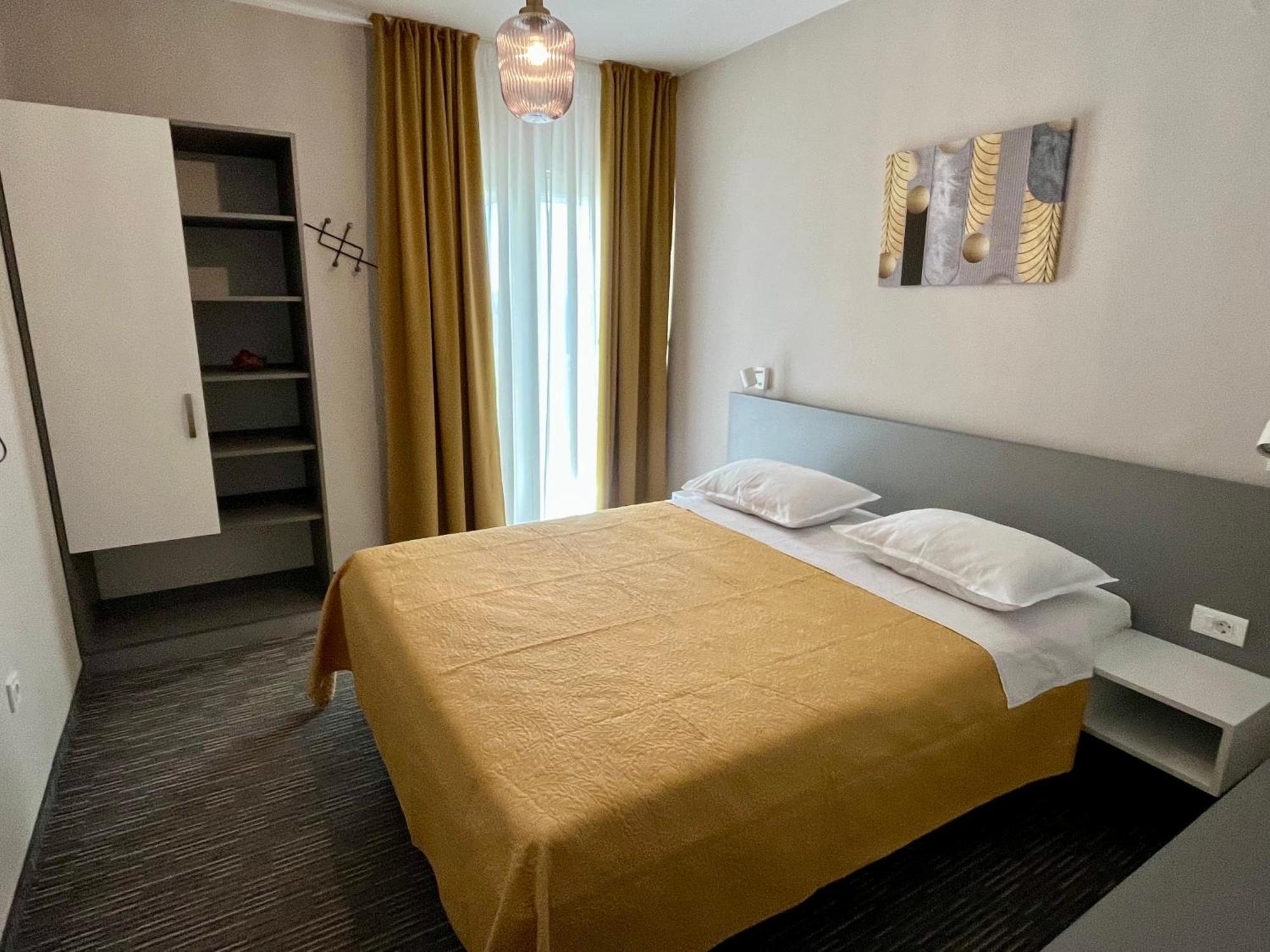 Bed&Breakfast Nada プリヴラカ エクステリア 写真