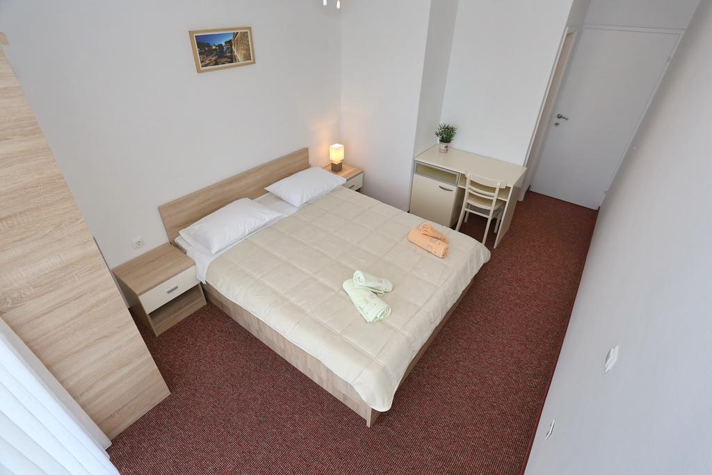 Bed&Breakfast Nada プリヴラカ 部屋 写真